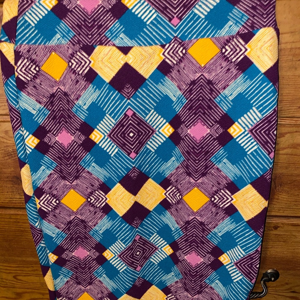 LuLaroe Cassie pencil skirt